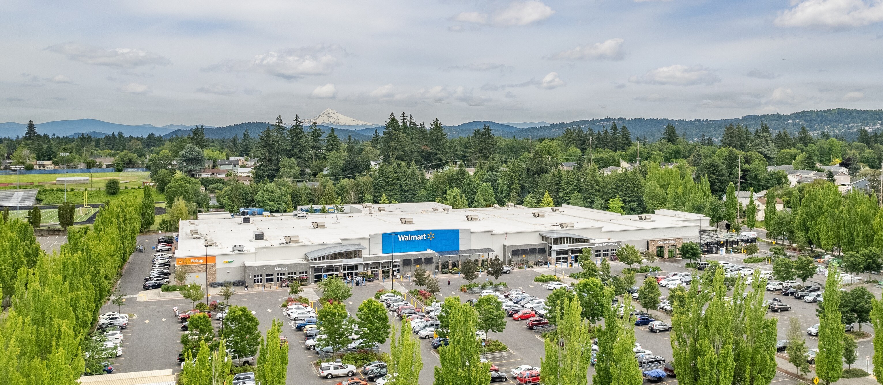 Hong Phat Supercenter Image